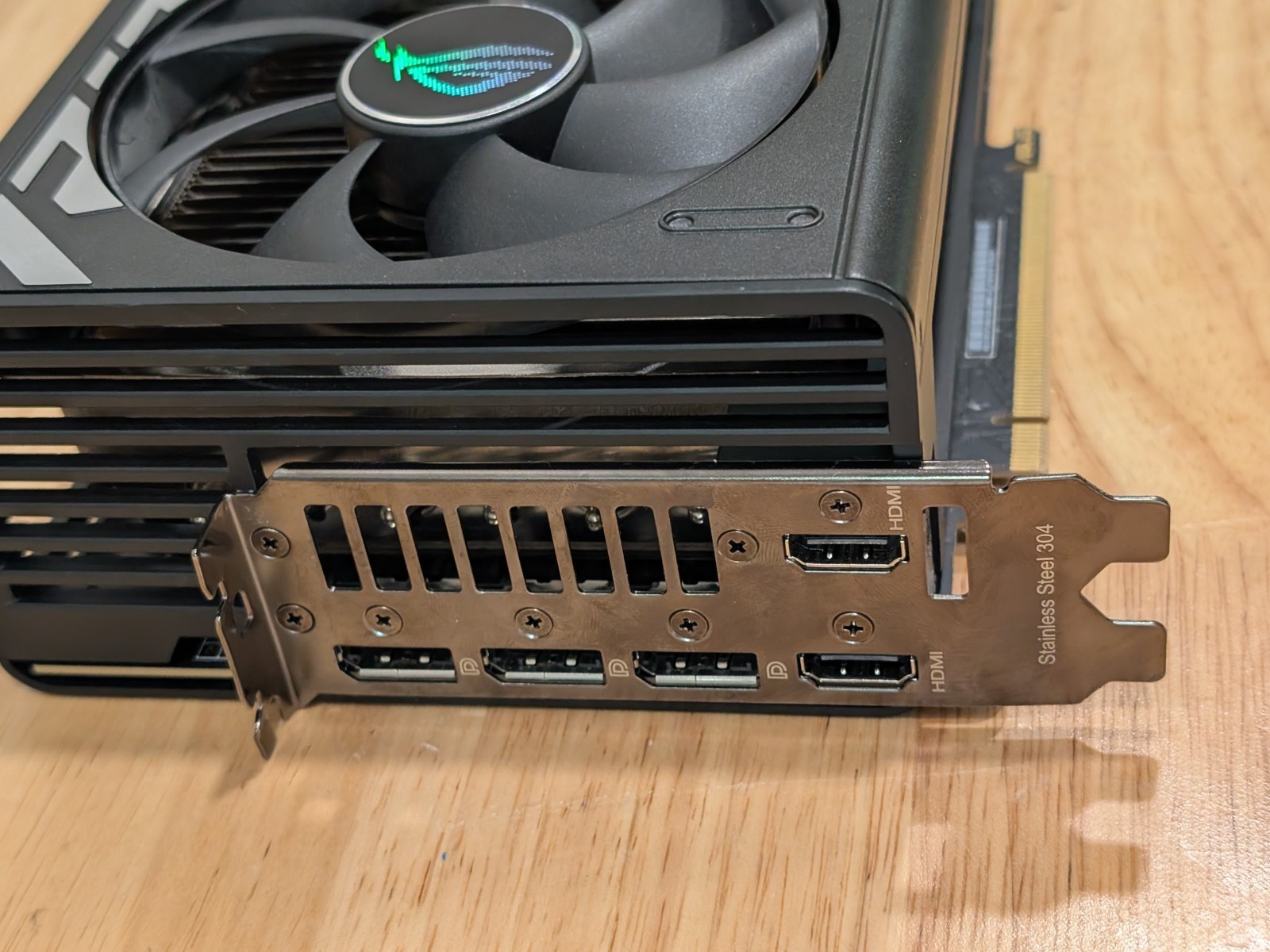BH OFFER ASUS ROG Strix GeForc - Rtx 4090 24Gb Gddr6X のレビューと価格